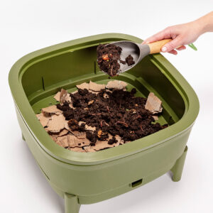Wurmbox grün aus Recycling Kunststoff mit Wurmhumus
