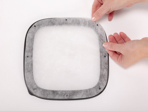 Filtermembran Filtermembran wird in den Rahmen eingesetzt